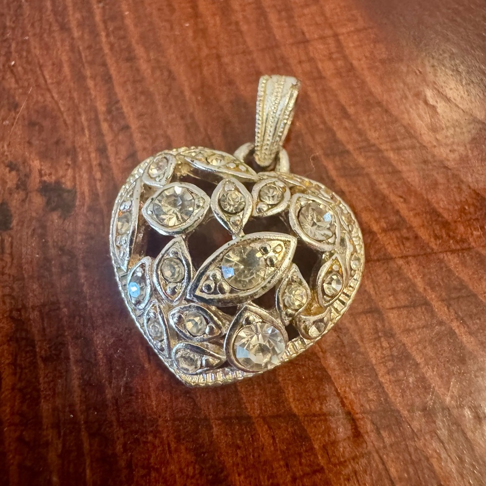 Elegant Silver Heart Pendant
